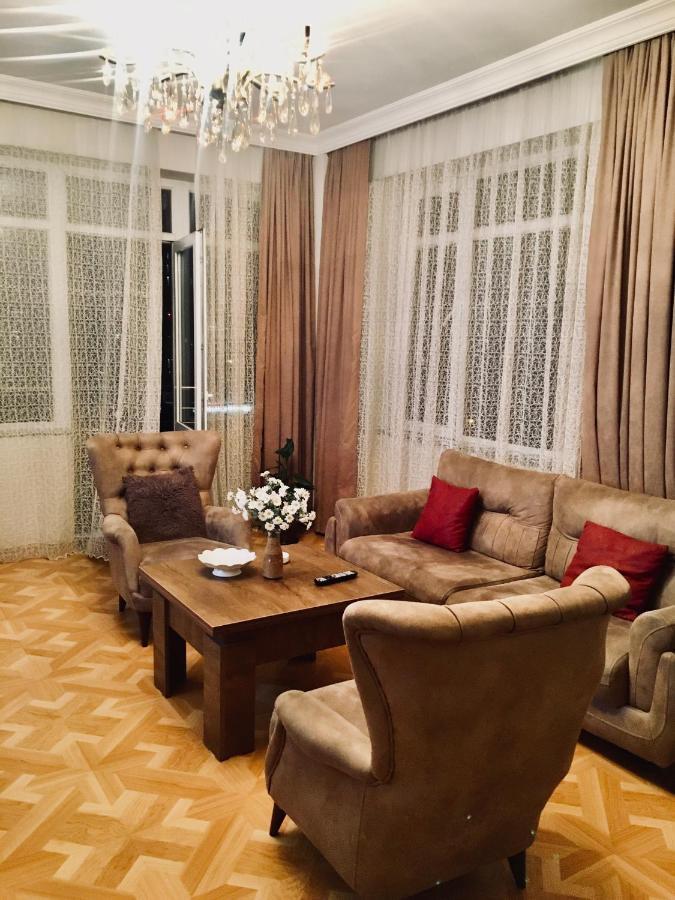 Apartment Gulia Batoumi Extérieur photo
